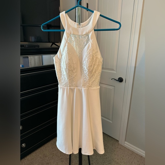 Xtraordinary Dresses & Skirts - EUC Xtraordinary Fit and Flare Dress